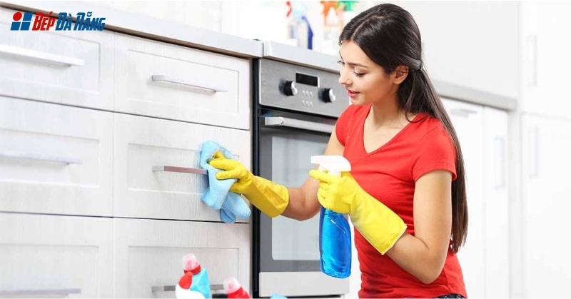 Hướng dẫn vệ sinh tủ bếp